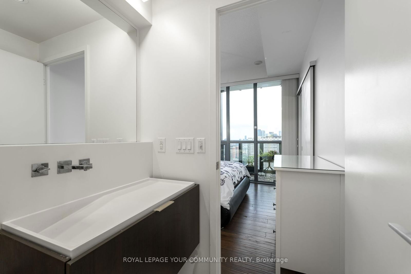 101 Charles St E, unit 2303 for sale - image #15