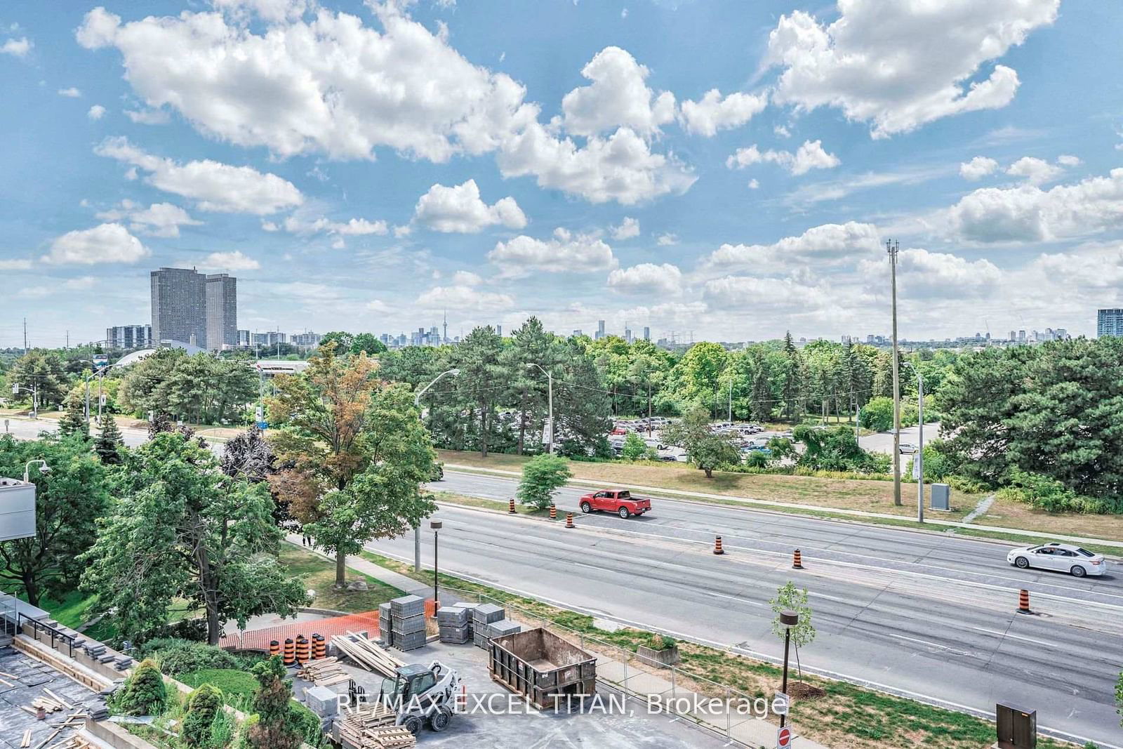 797 Don Mills Rd, unit 305 for rent