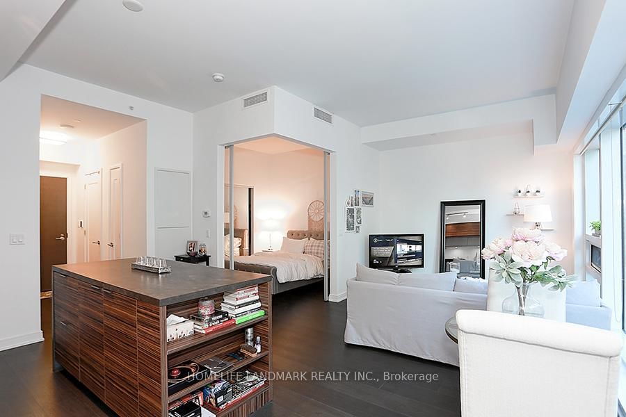 88 Scott St, unit 708 for rent - image #8