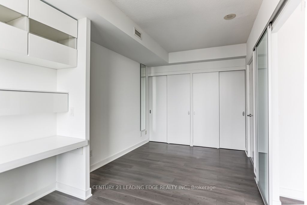 110 Charles St E, unit 2904 for rent - image #15