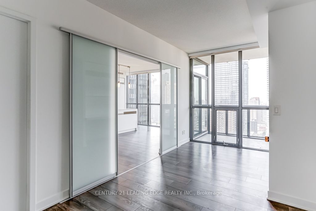 110 Charles St E, unit 2904 for rent - image #19