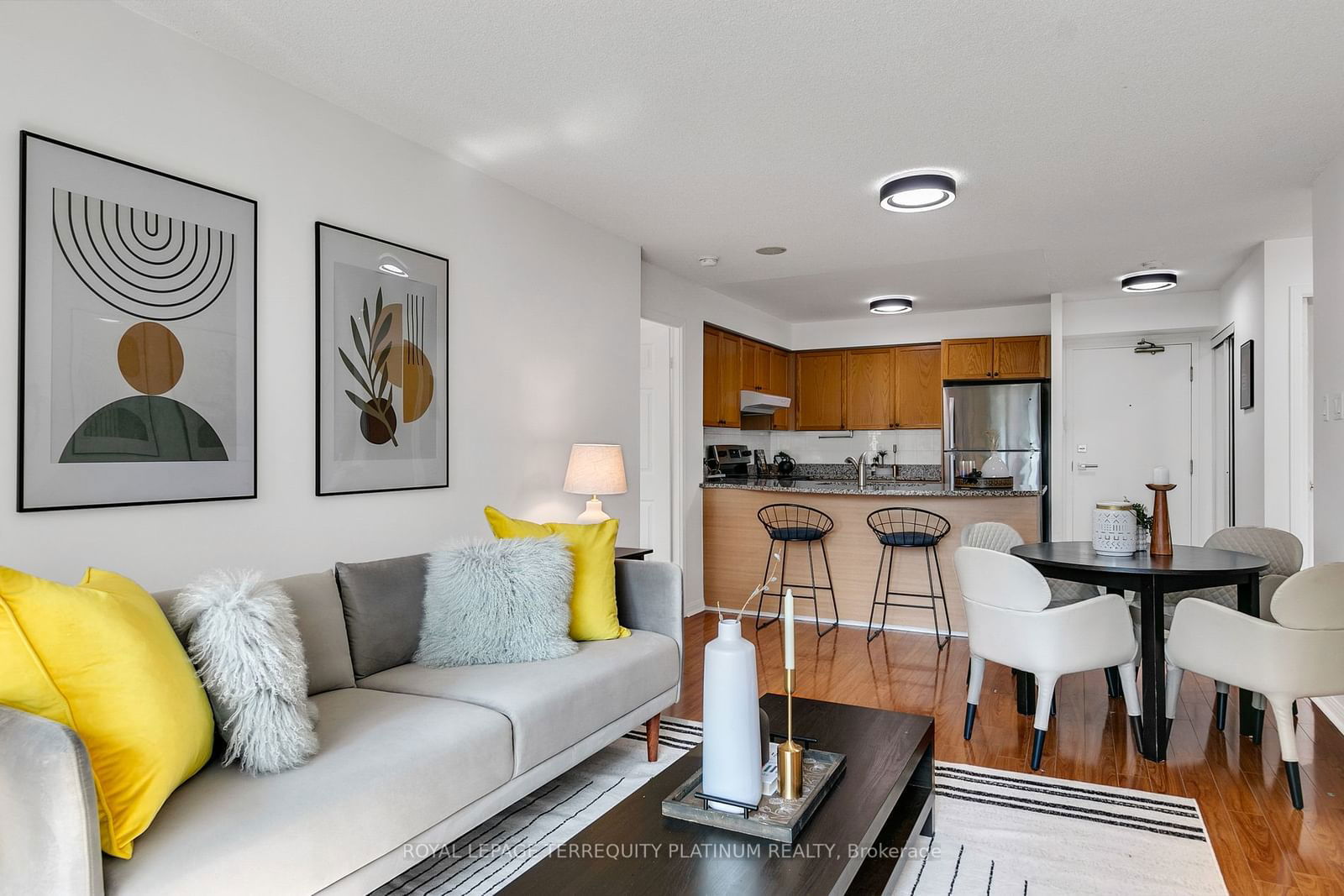 109 Front St E, unit 411 for sale - image #4