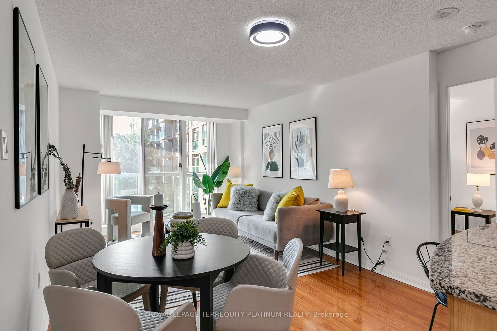 109 Front St E, unit 411 for sale - image #5