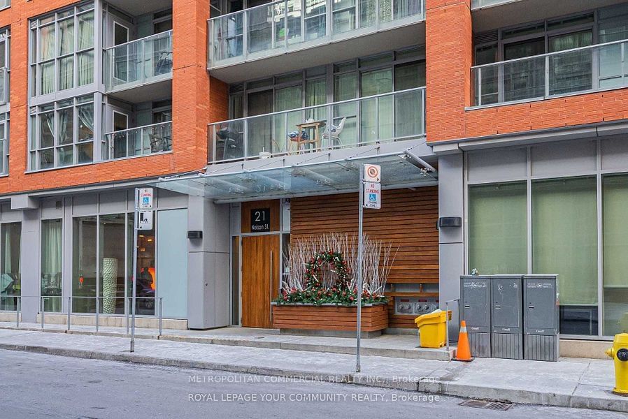 21 Nelson St, unit Lph 26 for rent - image #2