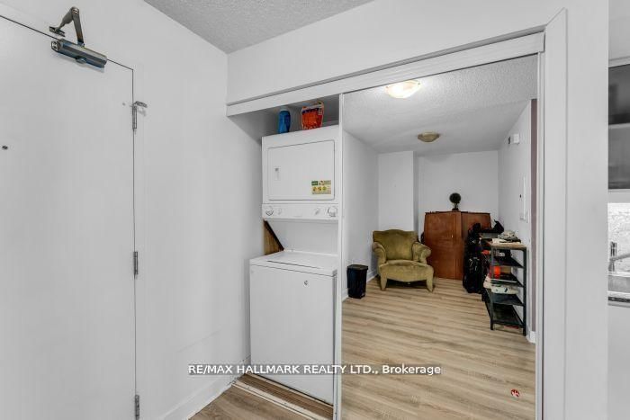 25 Telegram Mews, unit 3305 for sale - image #19