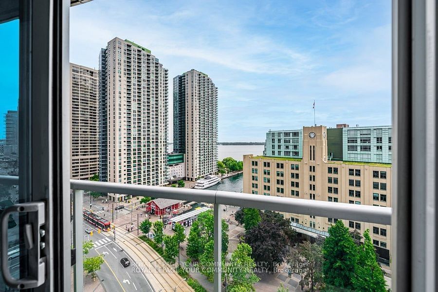 208 Queens Quay W, unit 1406 for rent - image #11