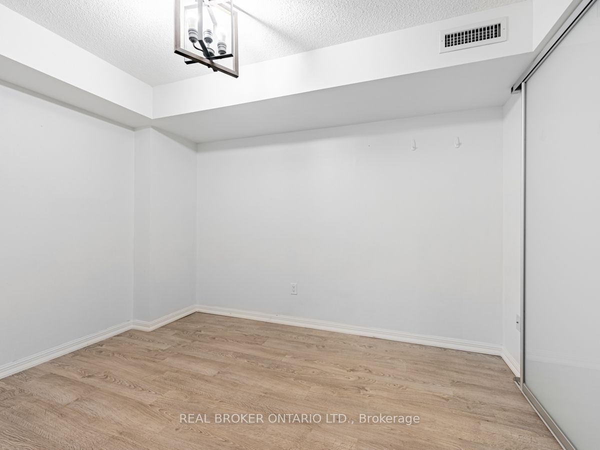 65 East Liberty St, unit 711 for rent - image #19