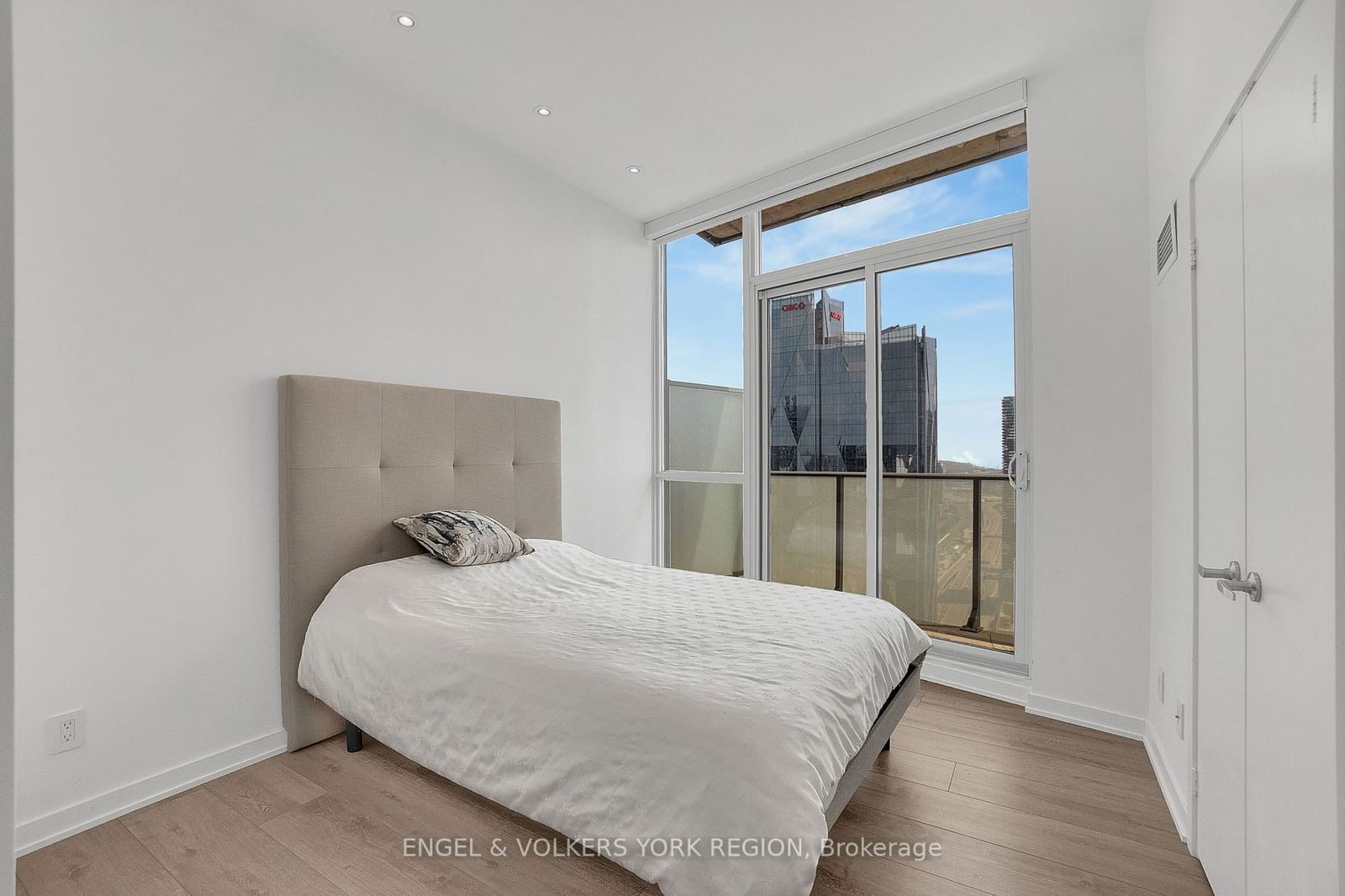 65 Bremner Blvd, unit 5404 for sale - image #29