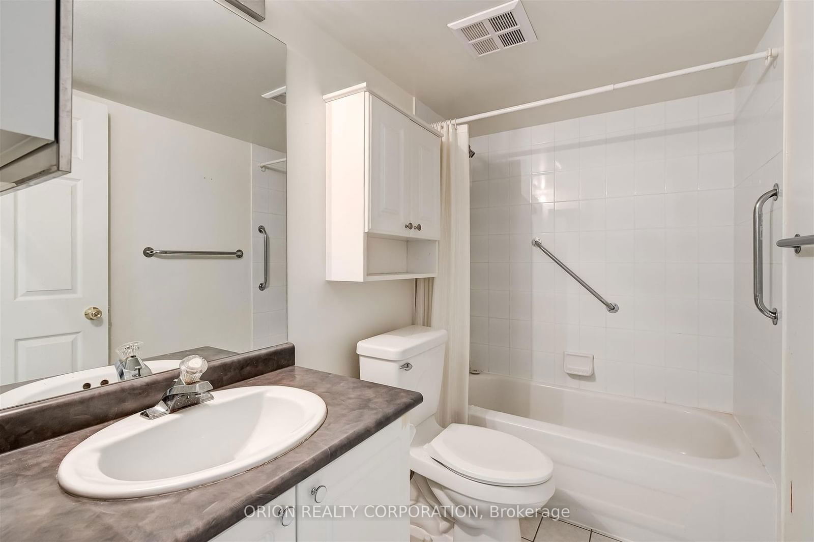 253 Merton St, unit 502 for sale - image #11