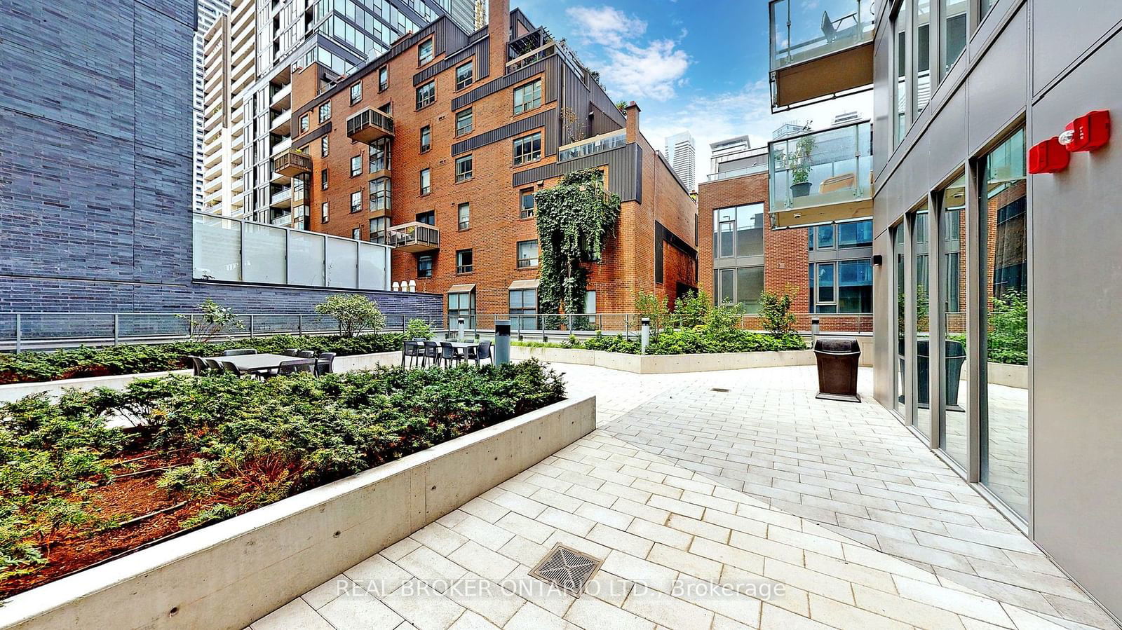 50 Wellesley St E, unit 3605 for rent - image #2