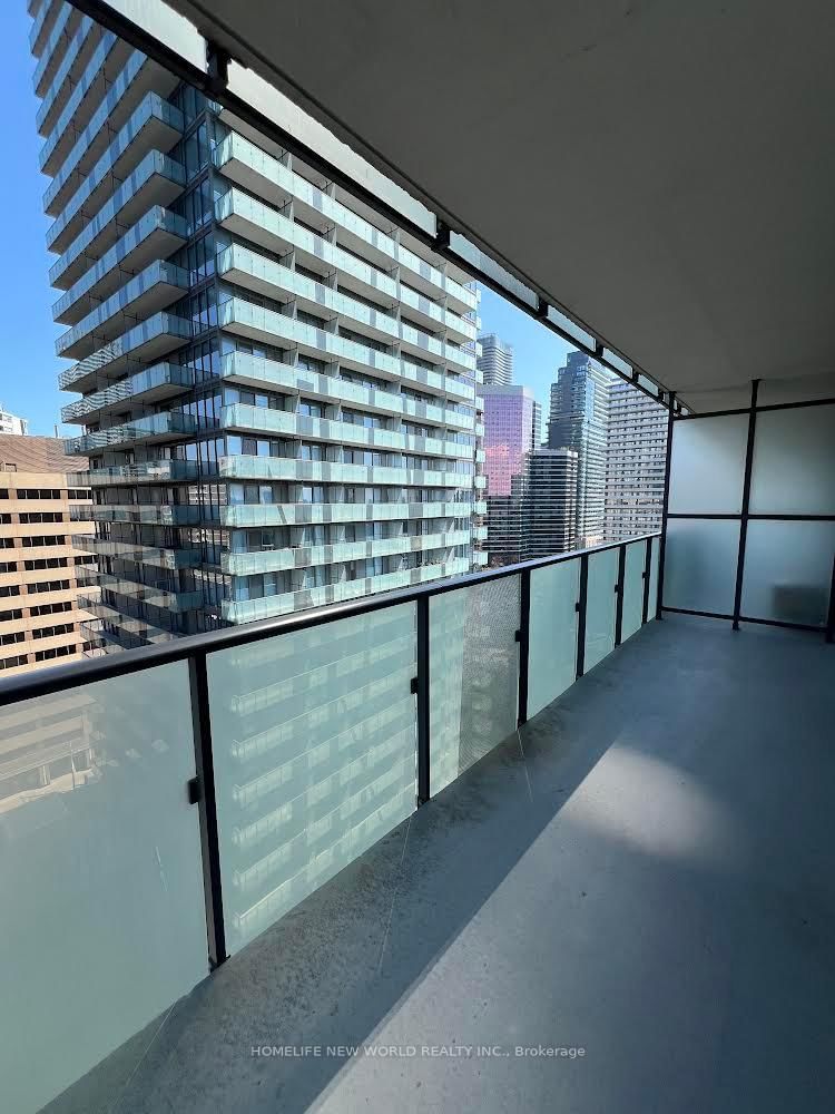 65 St Mary St, unit 1511 for rent - image #10