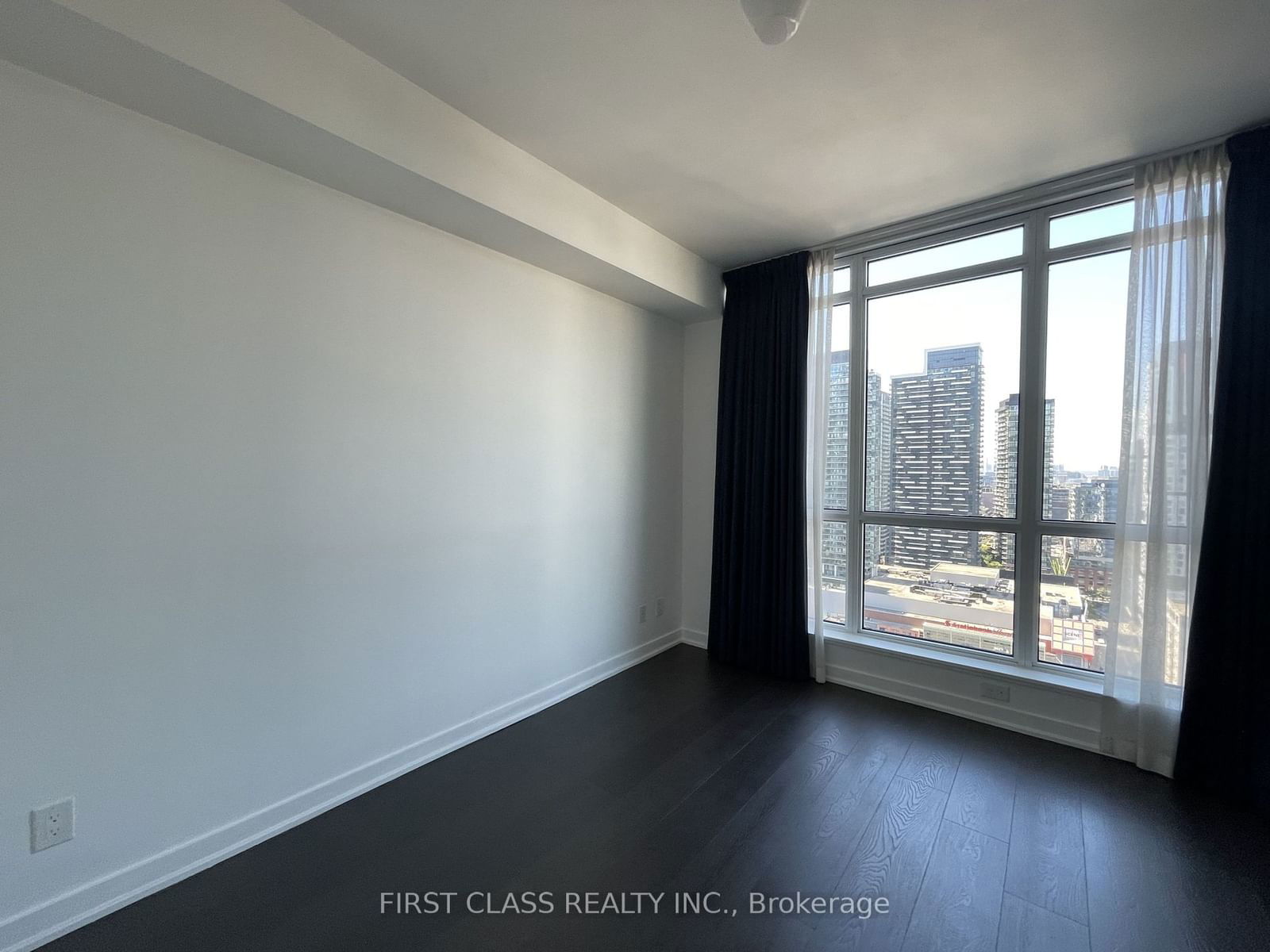 199 Richmond St W, unit 2706 for rent