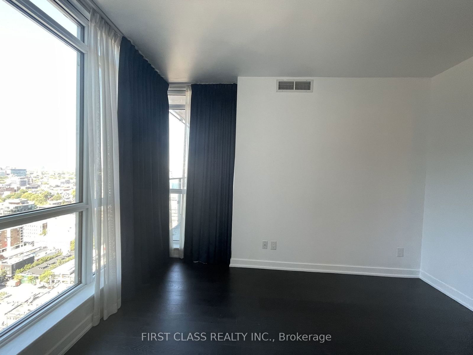 199 Richmond St W, unit 2706 for rent - image #9