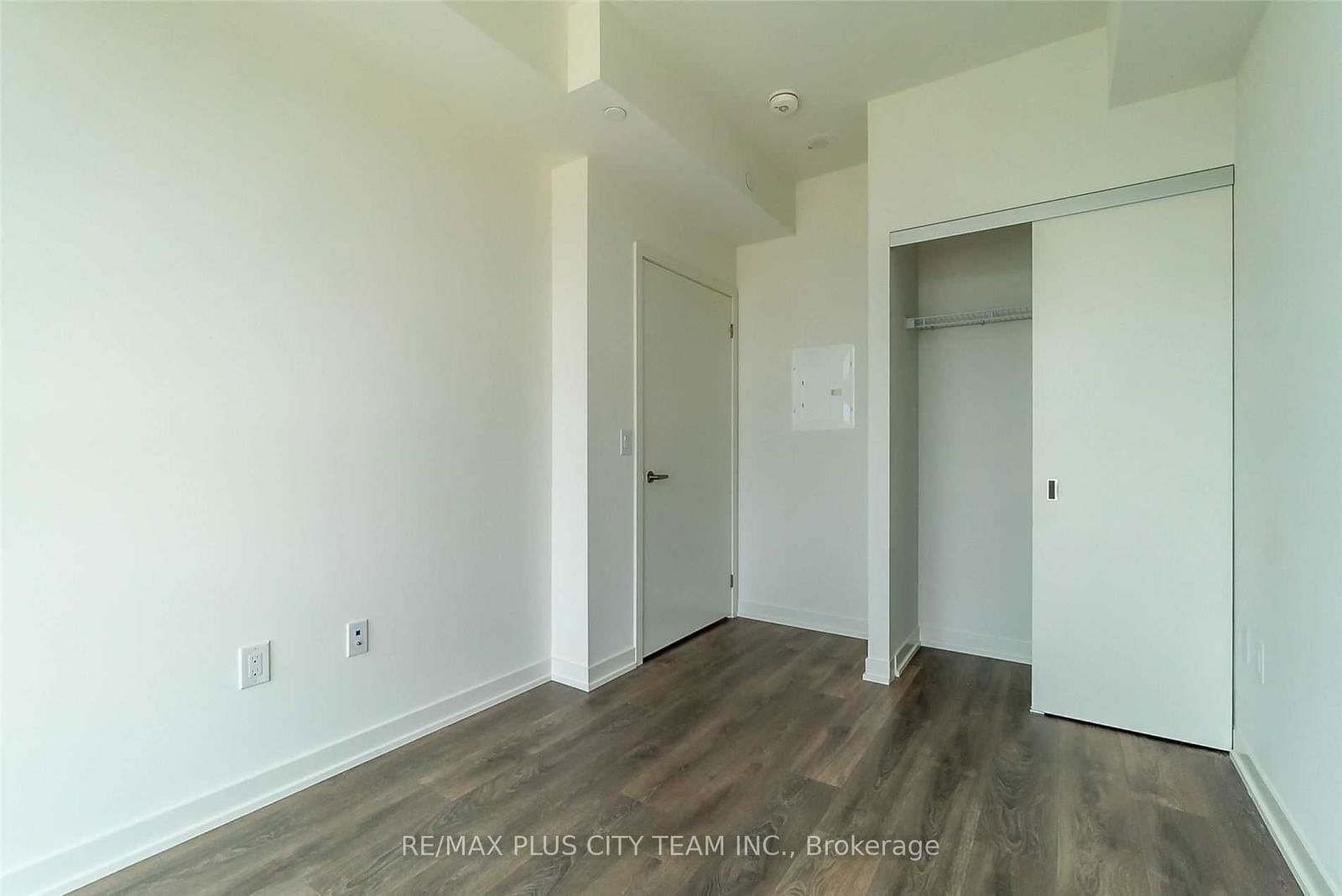 20 Richardson St, unit 2401 for rent - image #13