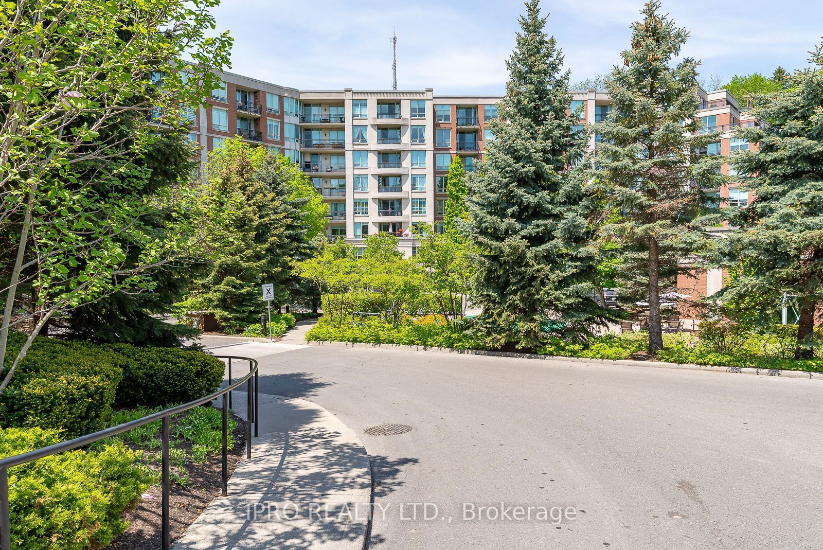 28 William Carson Cres, unit 202 for rent - image #40