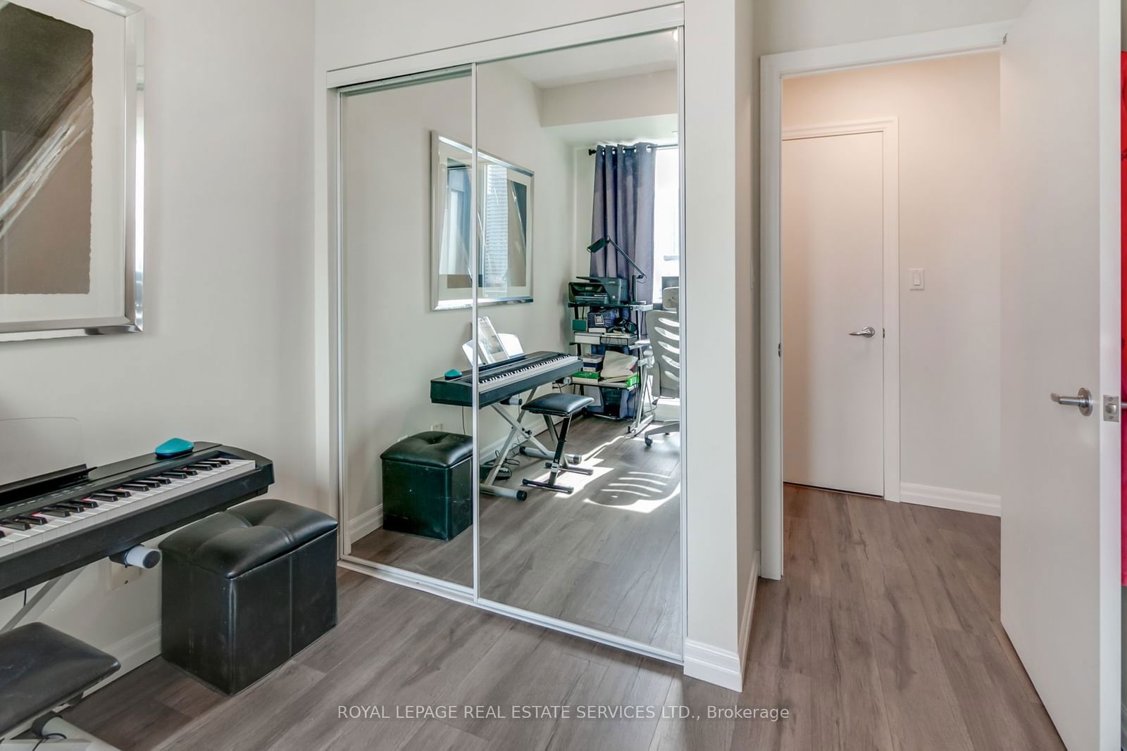 300 Bloor St E, unit 3108 for sale