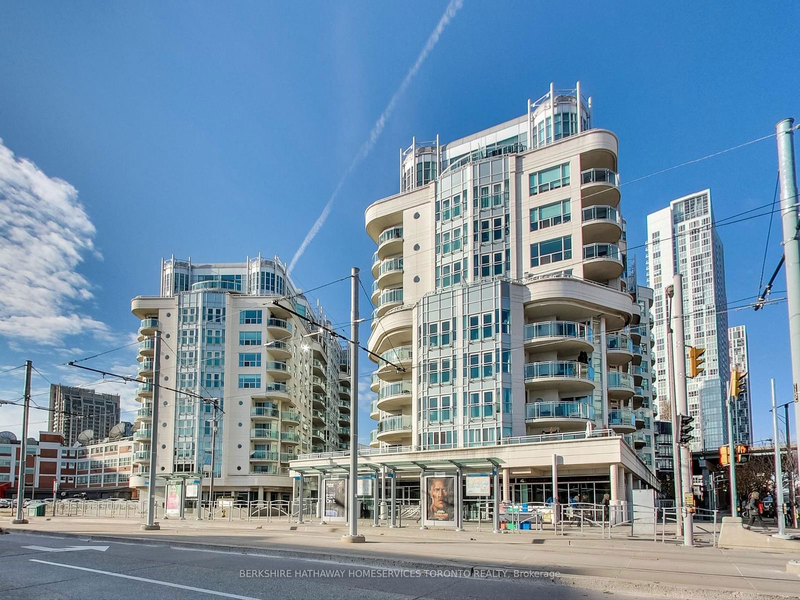 600 Queens Quay W, unit 209 for sale - image #2