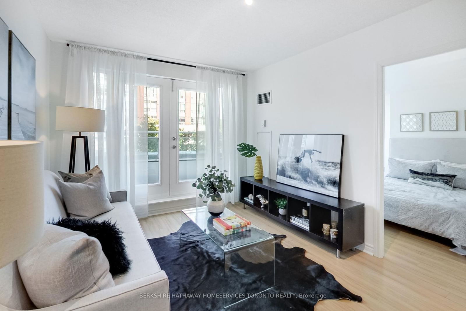 600 Queens Quay W, unit 209 for sale - image #22