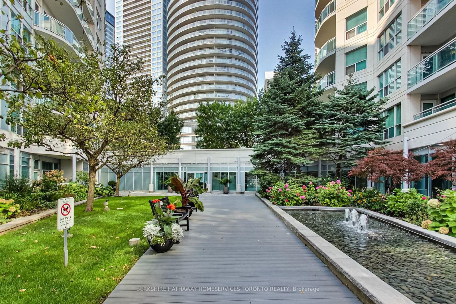 600 Queens Quay W, unit 209 for sale - image #6