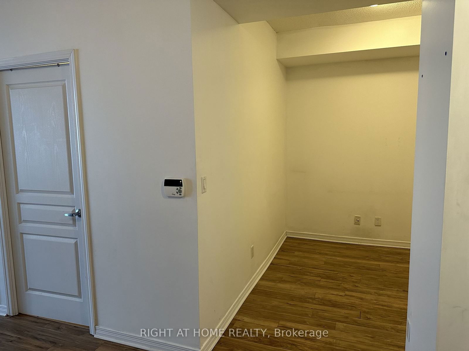 352 Front St W, unit 2004 for rent