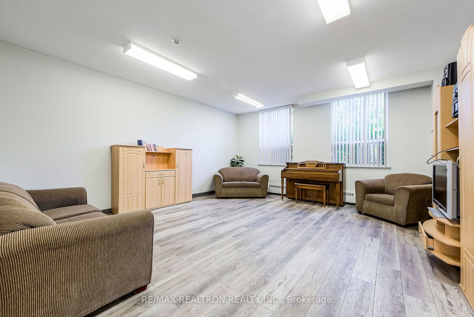 175 Hilda Ave, unit 515 for sale - image #35