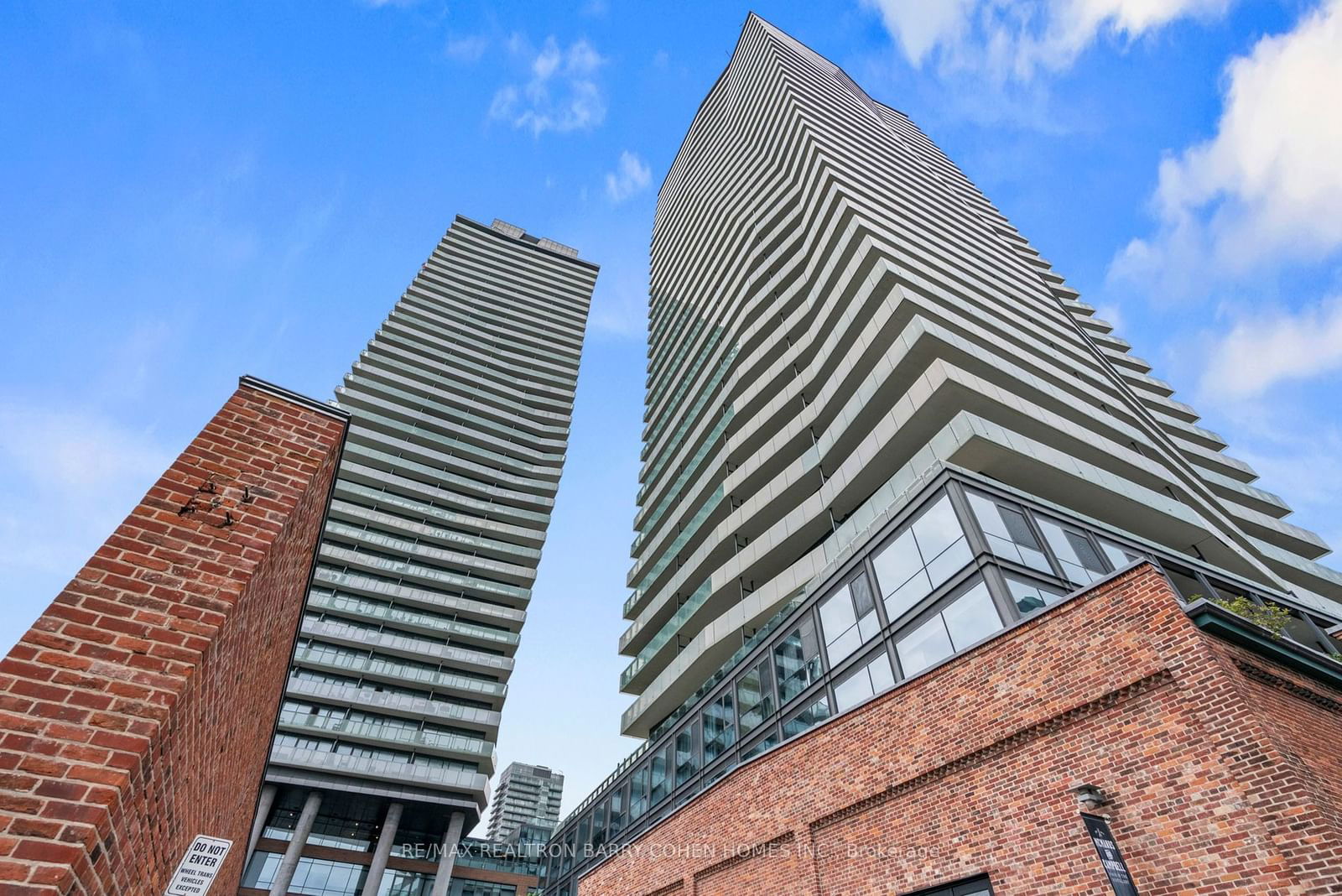 390 Cherry St, unit 2602 for sale - image #3