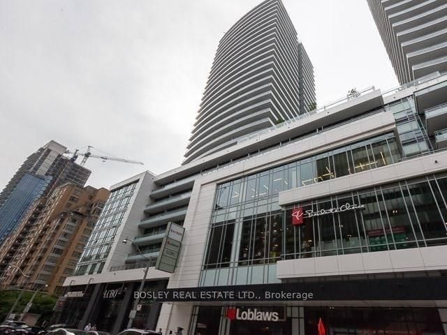 98 Lillian St, unit 1814 for rent - image #2