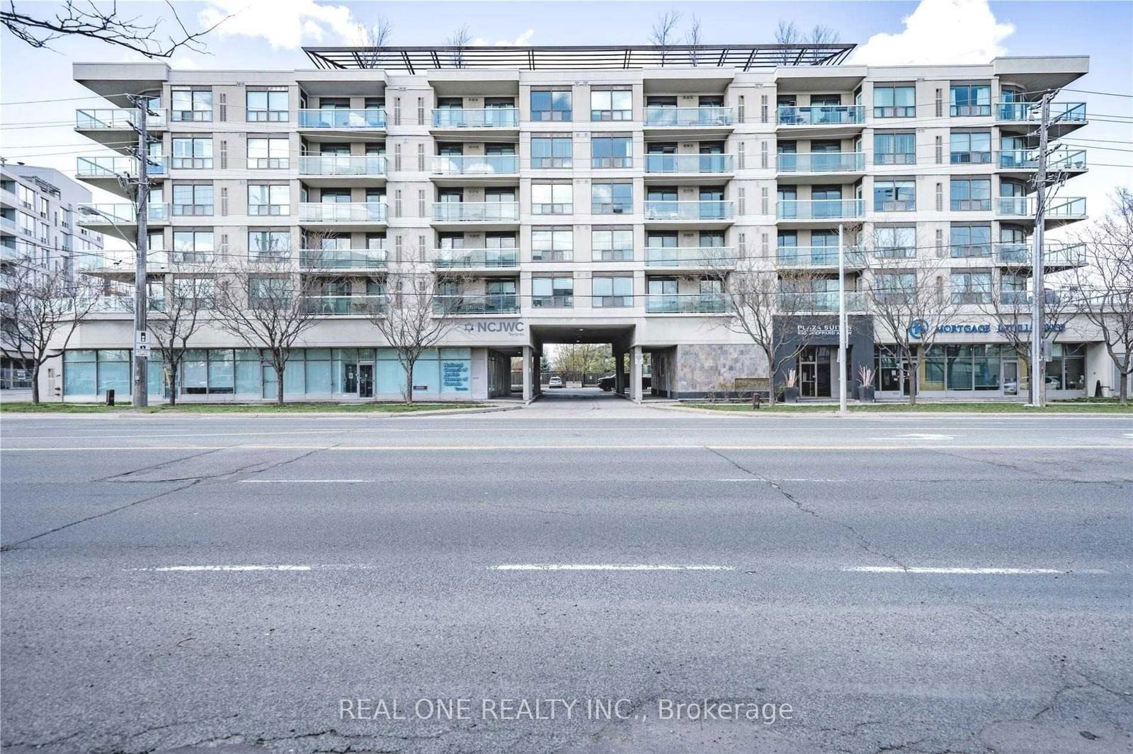 890 Sheppard Ave W, unit 602 for rent