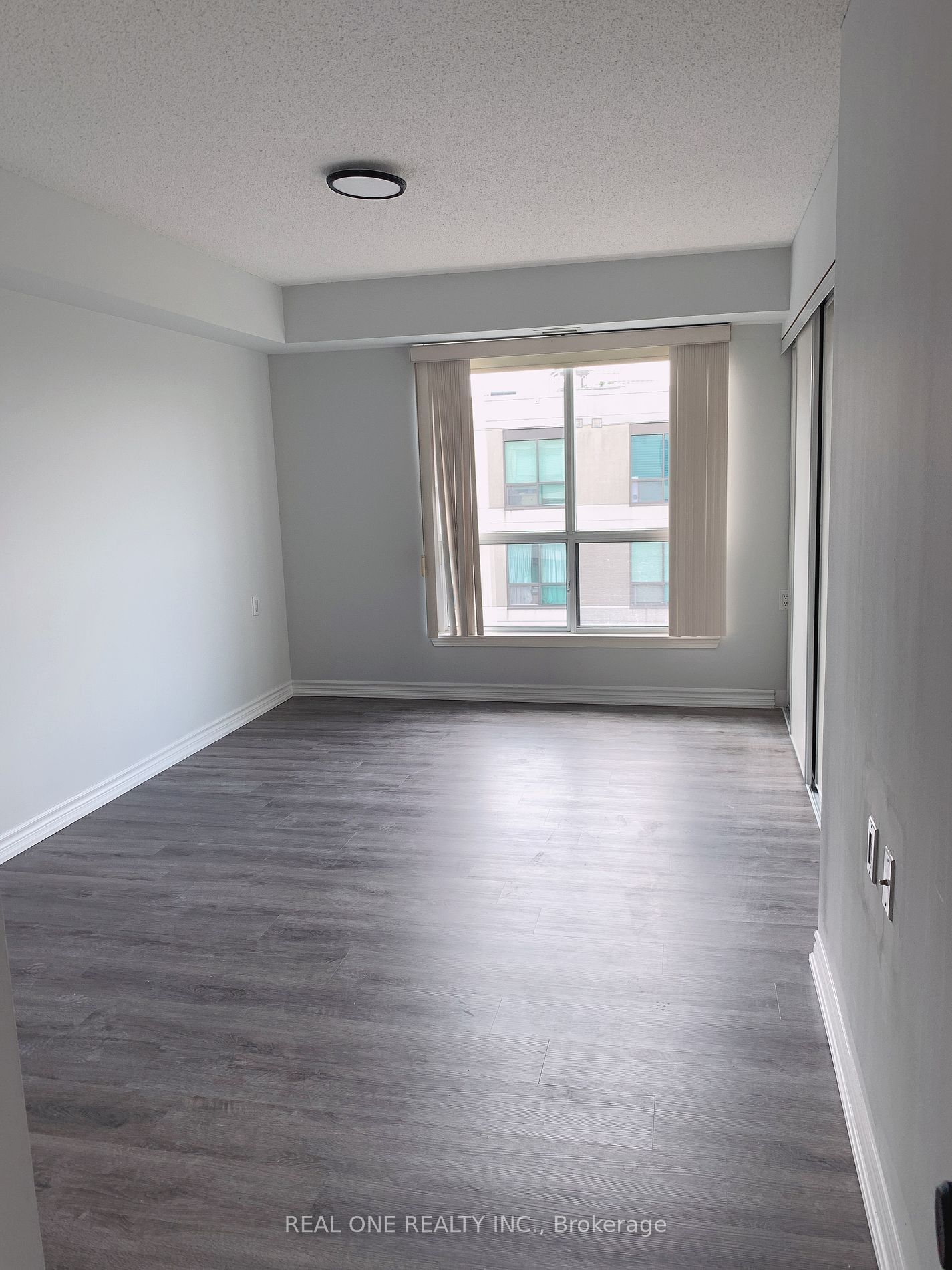 890 Sheppard Ave W, unit 602 for rent - image #6