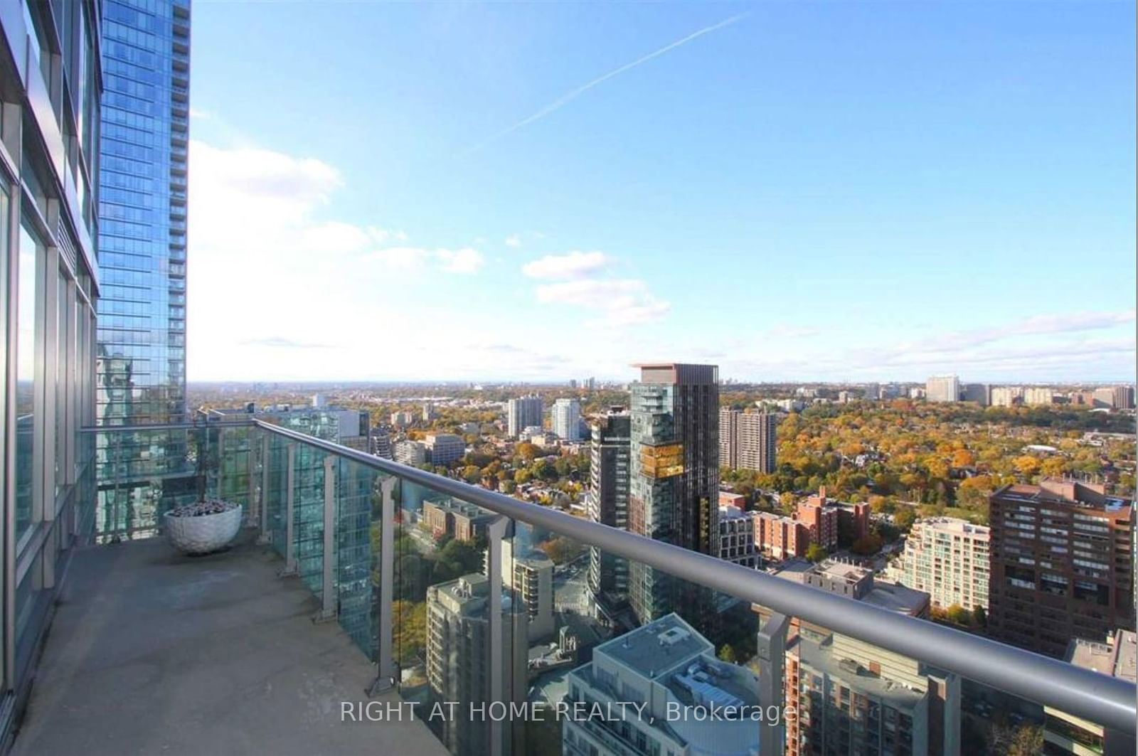 18 Yorkville Ave, unit 3404 for sale - image #7