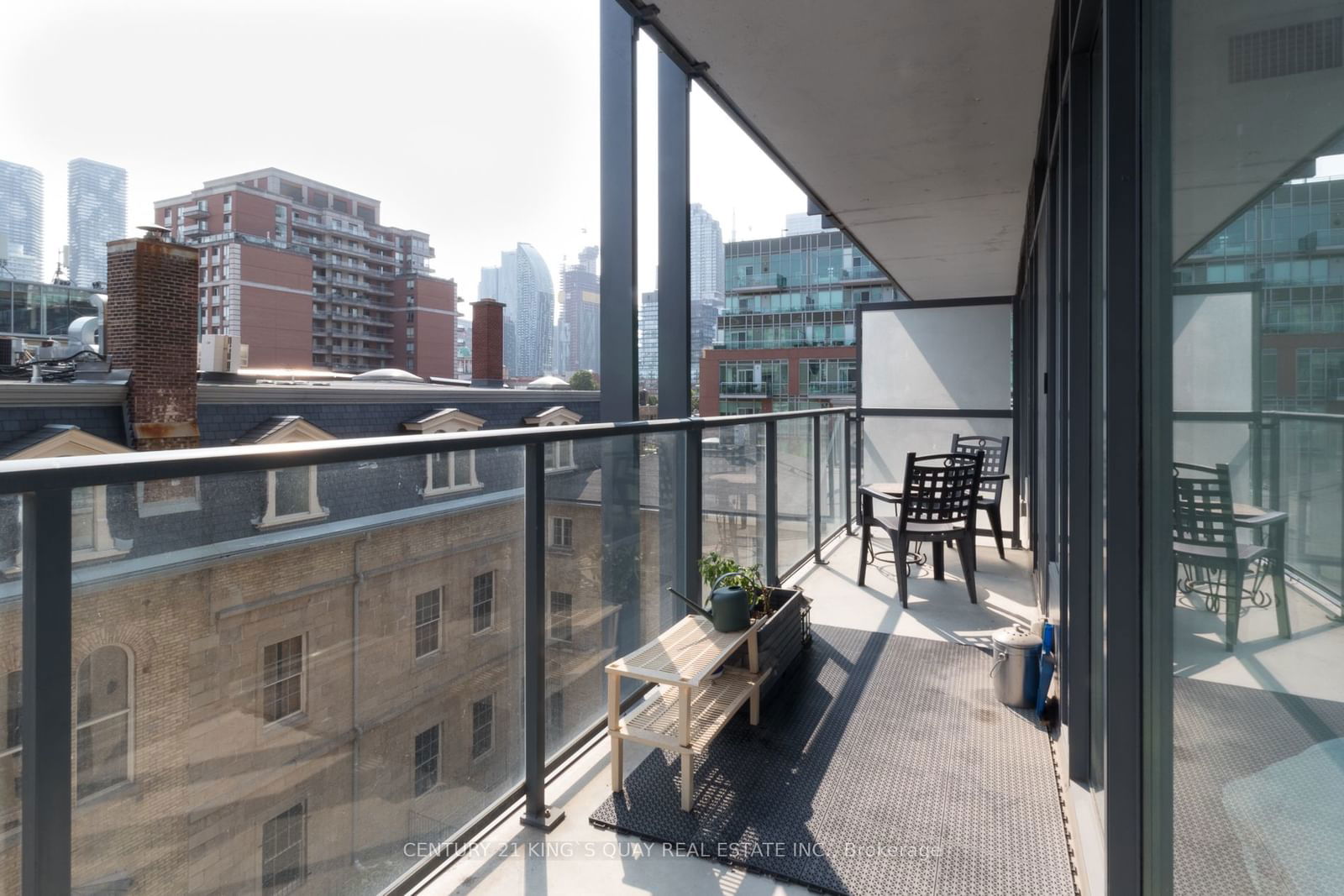 105 George St, unit 409 for rent