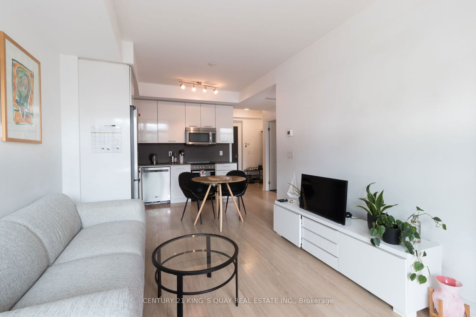 105 George St, unit 409 for rent