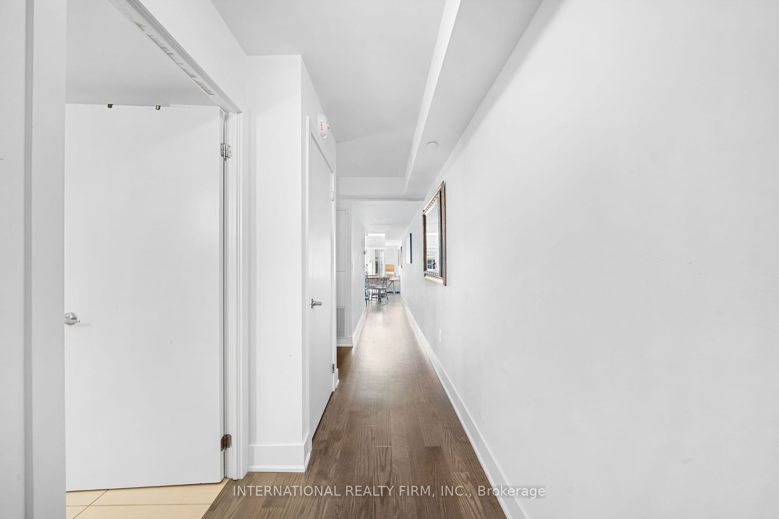 955 Bay St, unit 617 for sale - image #24