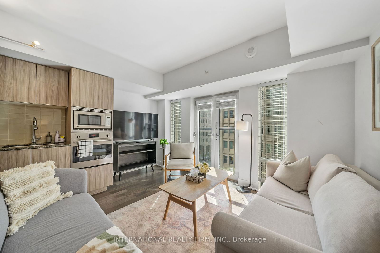 955 Bay St, unit 617 for sale