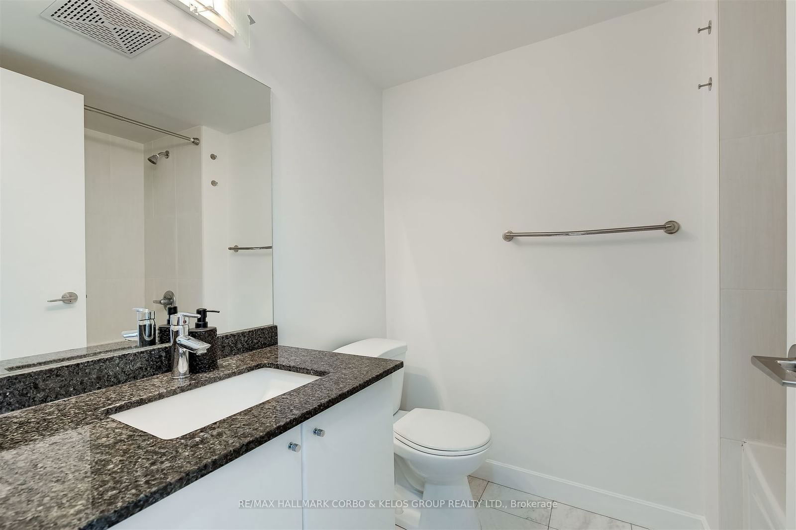 18 Harbour St, unit 1209 for sale - image #12