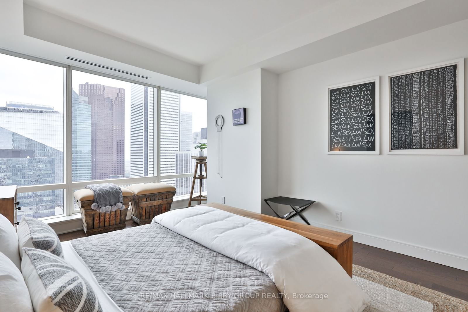 180 University Ave, unit 4707 for sale - image #32