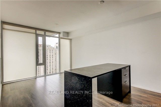 75 St Nicholas St, unit 2406 for rent