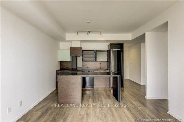 75 St Nicholas St, unit 2406 for rent