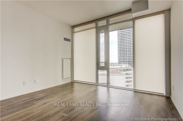 75 St Nicholas St, unit 2406 for rent - image #8