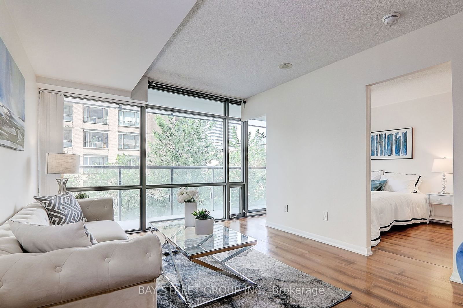 37 Grosvenor St, unit 306 for sale - image #15