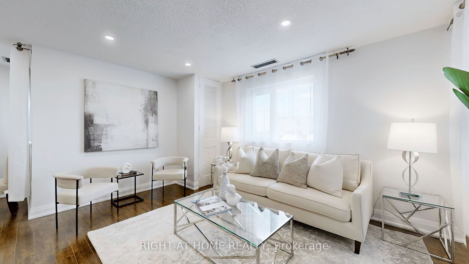 4005 Don Mills Rd, unit 340 for sale - image #4