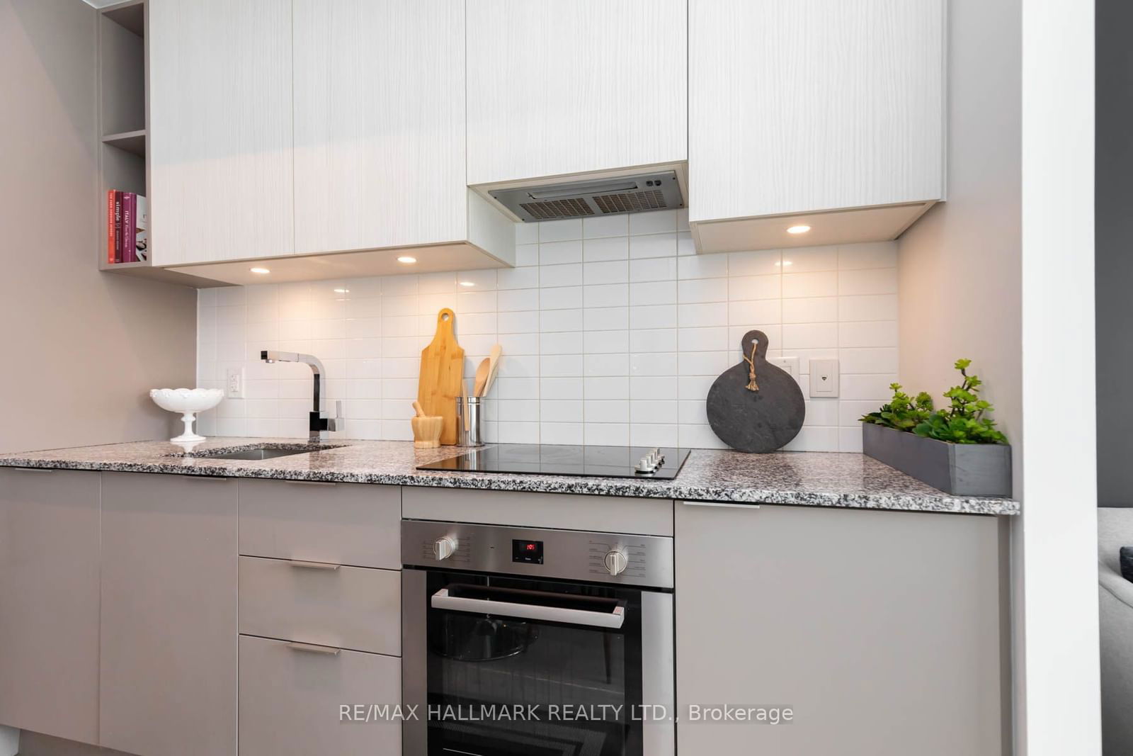 120 Parliament St, unit 1009 for sale - image #8