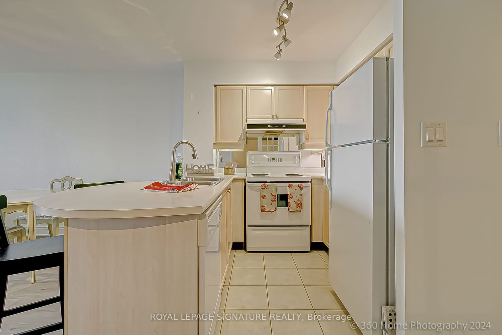 1 Rean Dr, unit 710 for sale - image #15