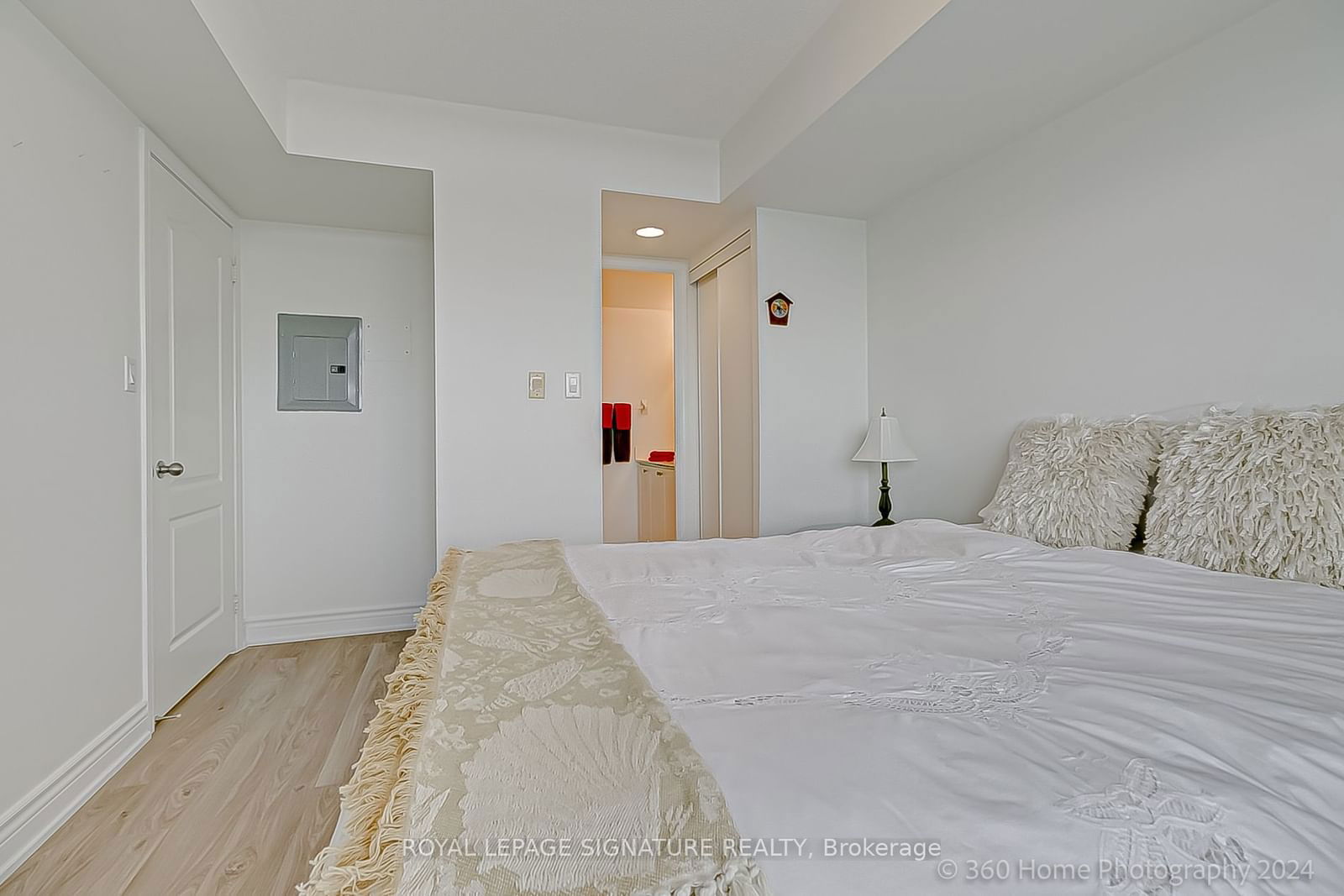 1 Rean Dr, unit 710 for sale - image #22