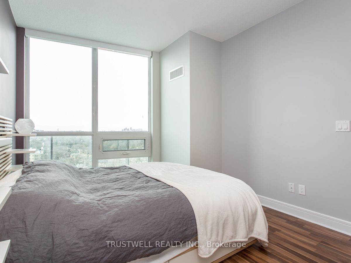 35 Brian Peck Cres, unit Ph21 for rent - image #16