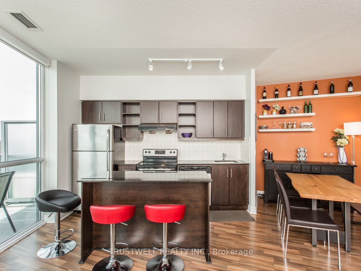 35 Brian Peck Cres, unit Ph21 for rent - image #8