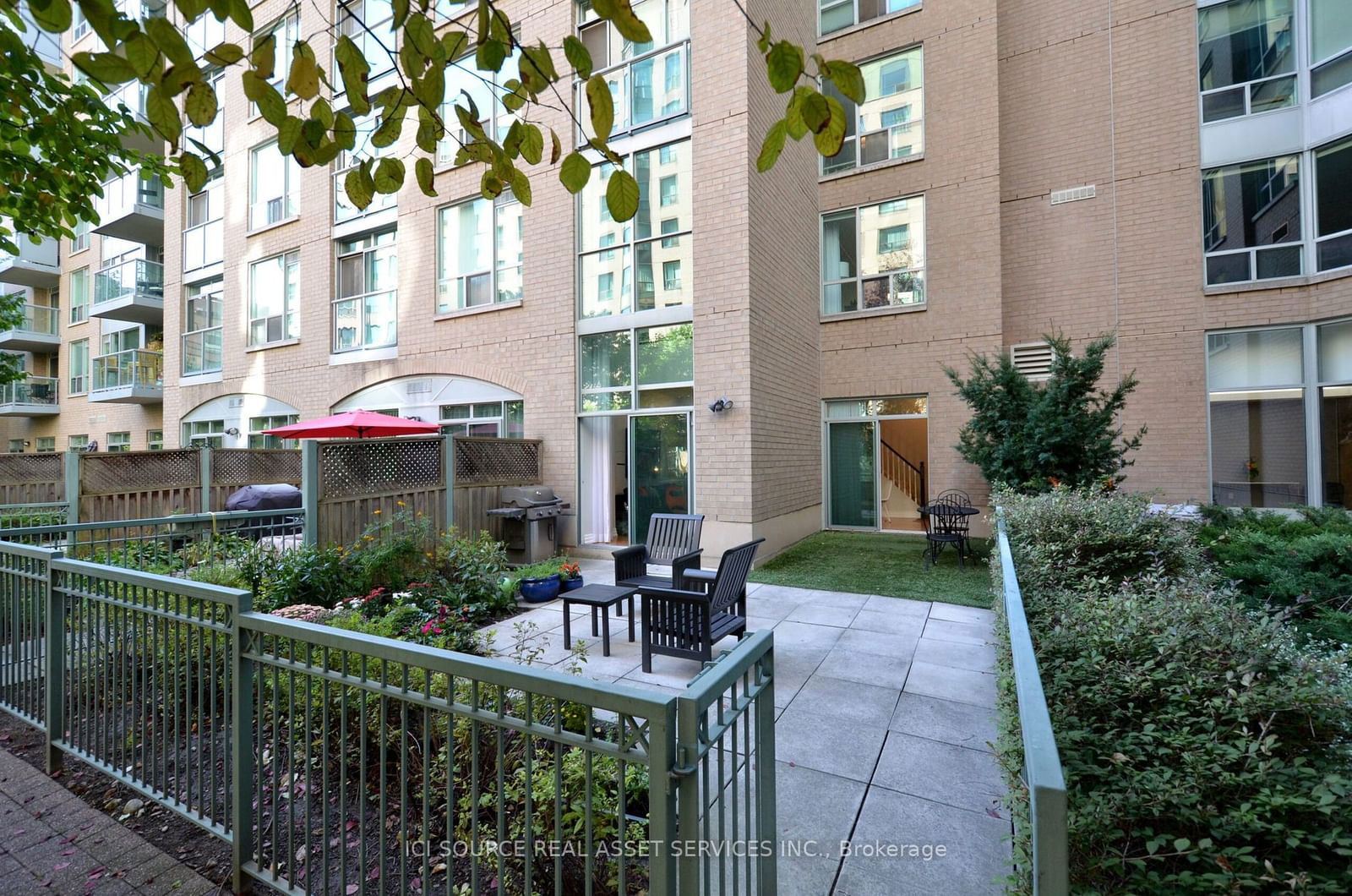 109 Front St E, unit 121 for rent - image #11