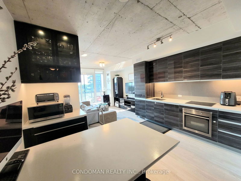 20 Minowan Miikan Lane, unit 618 for rent - image #1