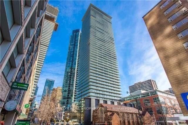 33 Charles St E, unit 3509 for rent