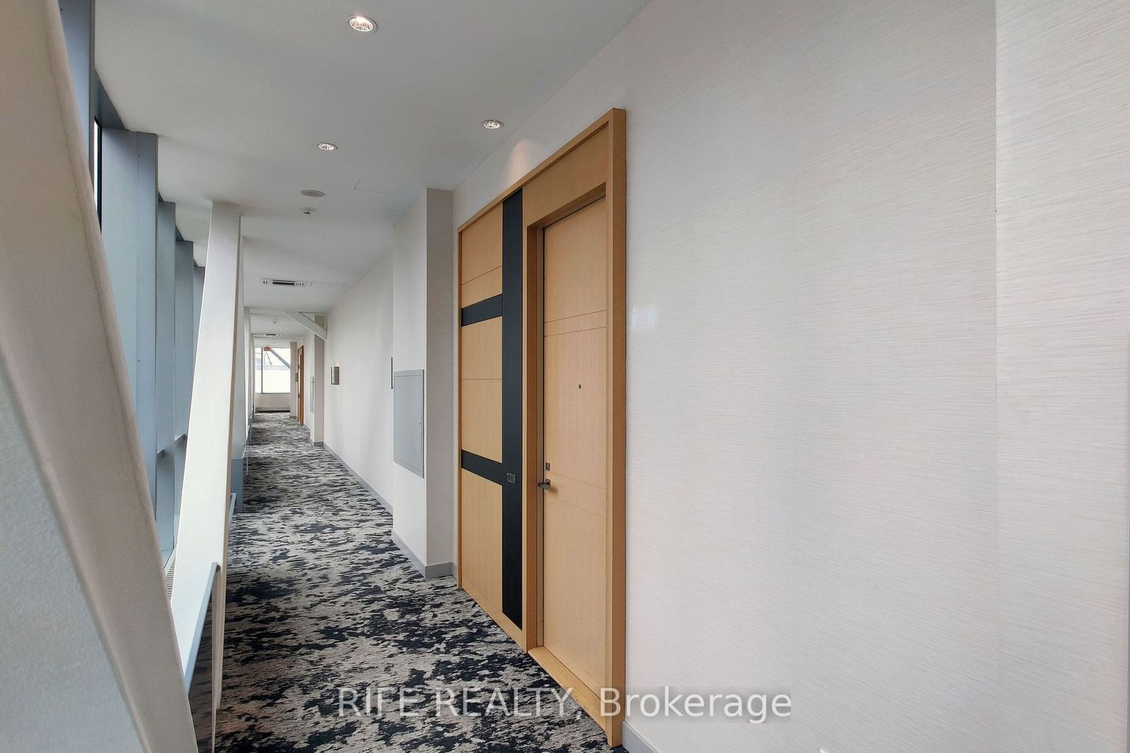 39 Queens Quay E, unit 1208 for rent - image #25